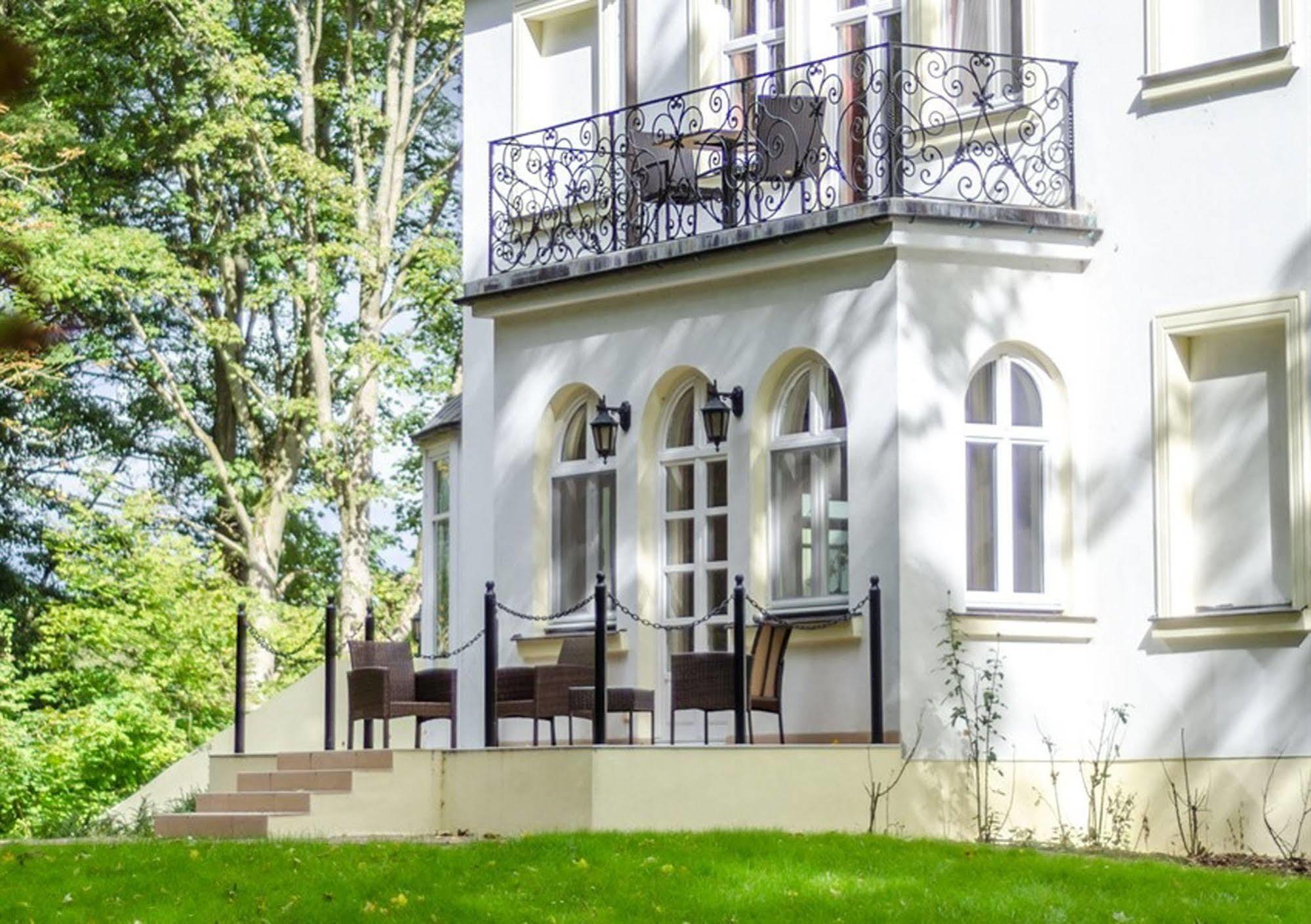 Seeschloss Schorssow エクステリア 写真